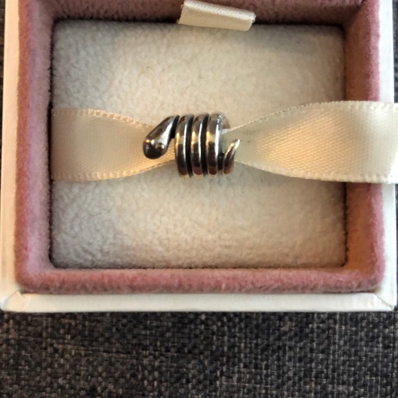 Pandora snake charm